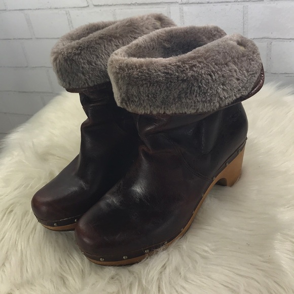 UGG Shoes - UGG Brown Leather Fold Over Lynnea Boots